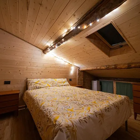 Barn & Bloom Rustico Del 1800 Monguzzo