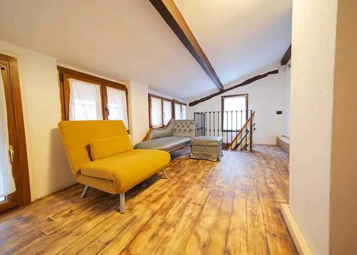 Barn&bloom Rustico Del 1800 Affittacamere Monguzzo