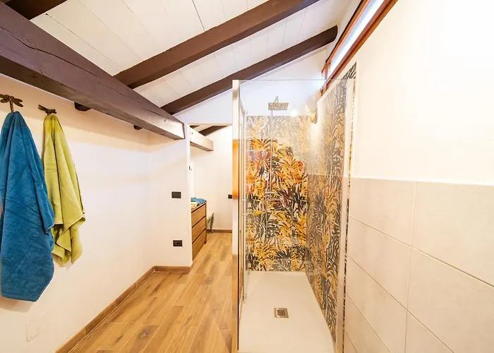 Affittacamere Barn&bloom Rustico Del 1800 Monguzzo