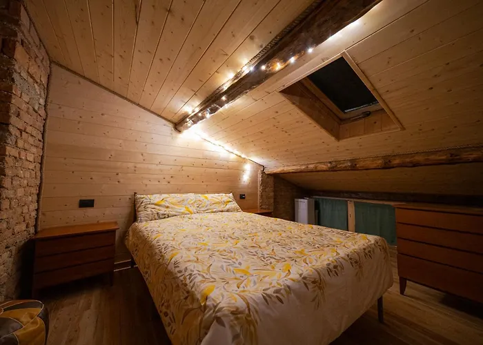 Barn&bloom Rustico Del 1800 Monguzzo